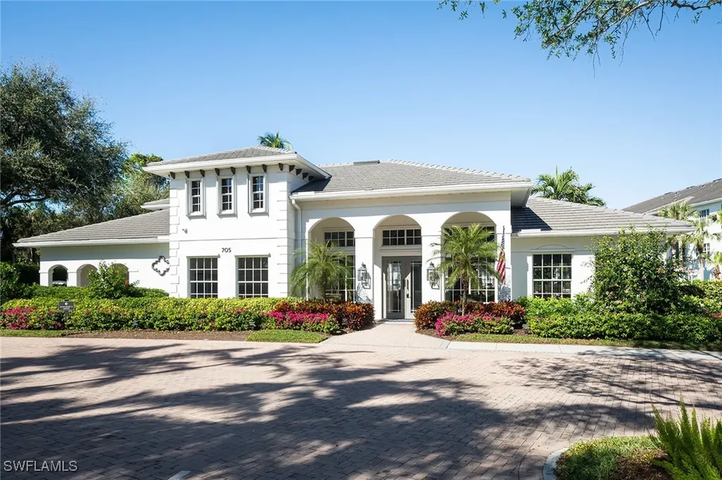 790 Bentwater Circle Naples FL 34108