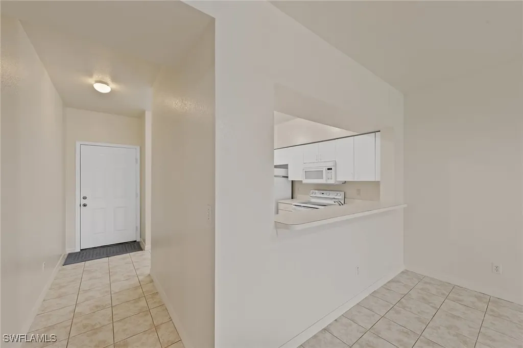 3250 Cypress Glen Way Naples FL 34109