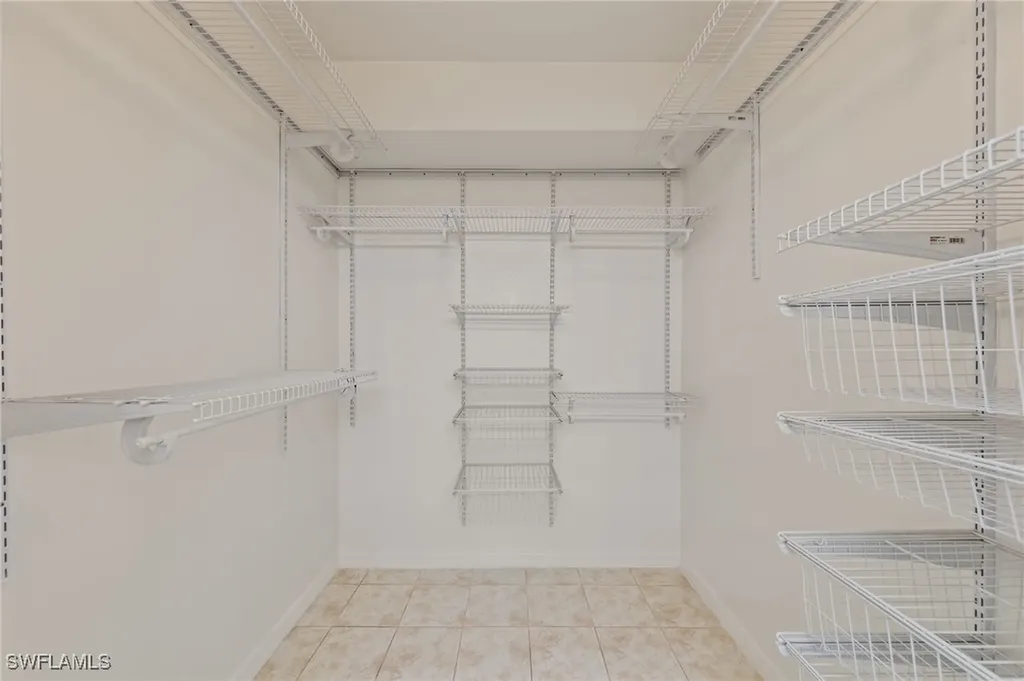 3250 Cypress Glen Way Naples FL 34109