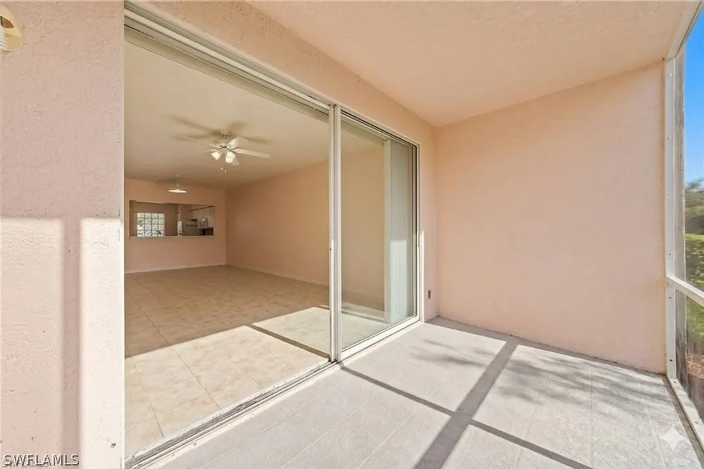 3250 Cypress Glen Way Naples FL 34109