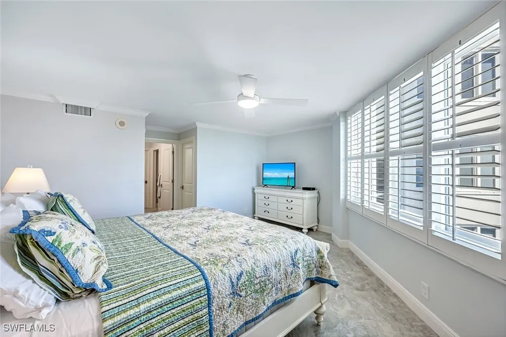 4041 Gulf Shore Boulevard N Naples FL 34103