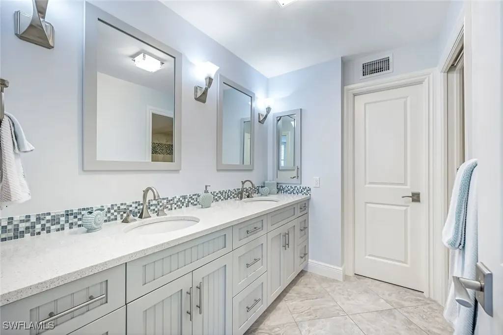 4041 Gulf Shore Boulevard N Naples FL 34103