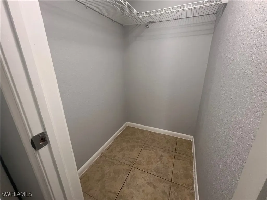 4601 Bayshore Drive Naples FL 34112