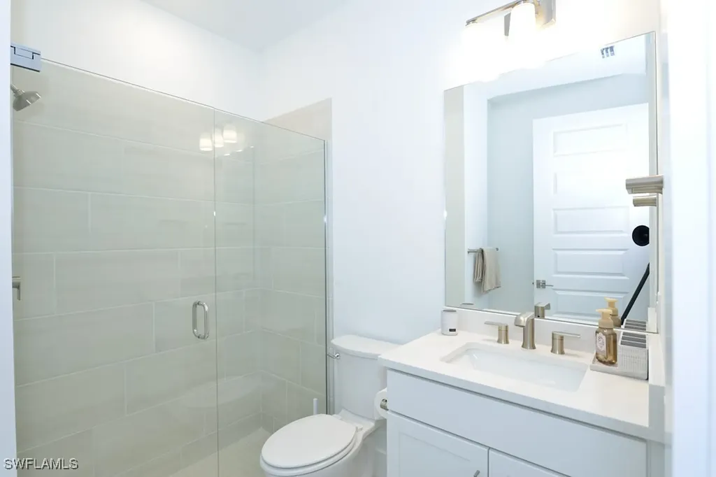 1904 Sierra Court Naples FL 34120