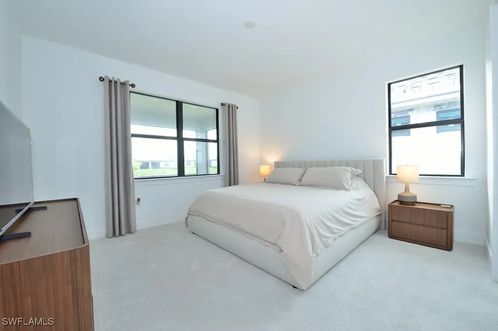 1904 Sierra Court Naples FL 34120