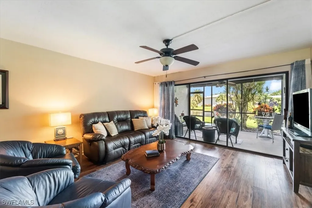 141 Cypress Way E Naples FL 34110