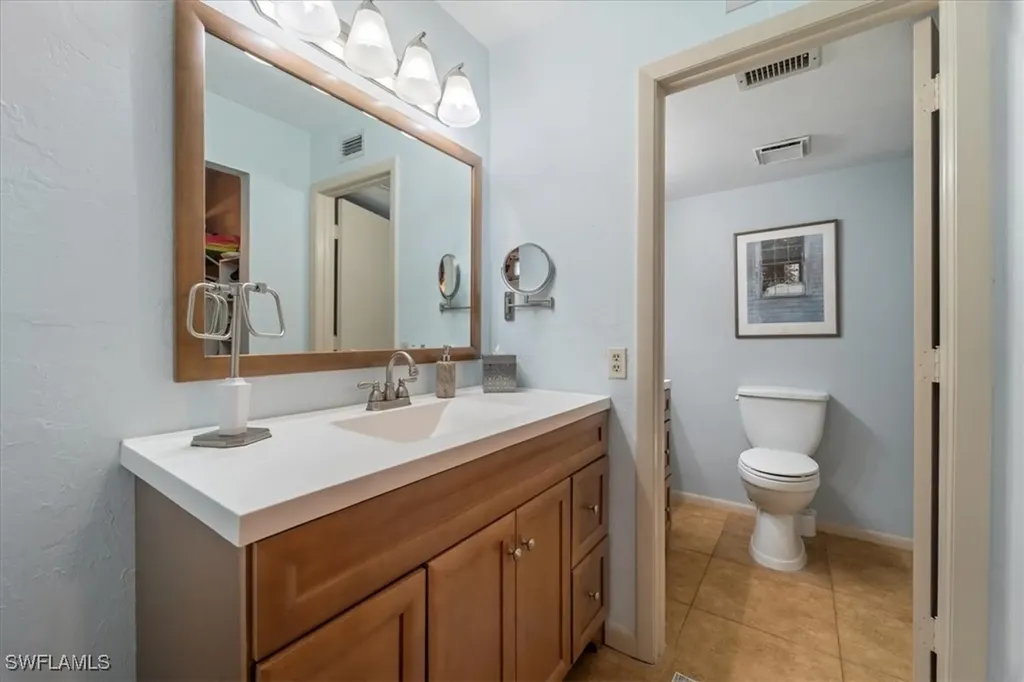 141 Cypress Way E Naples FL 34110