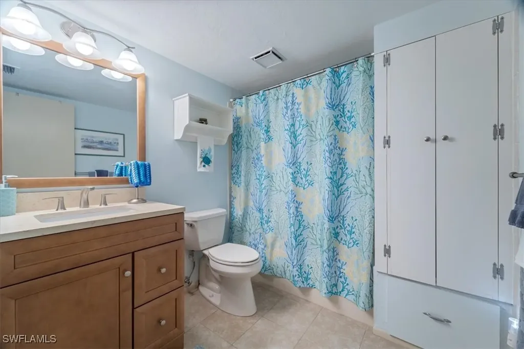 141 Cypress Way E Naples FL 34110