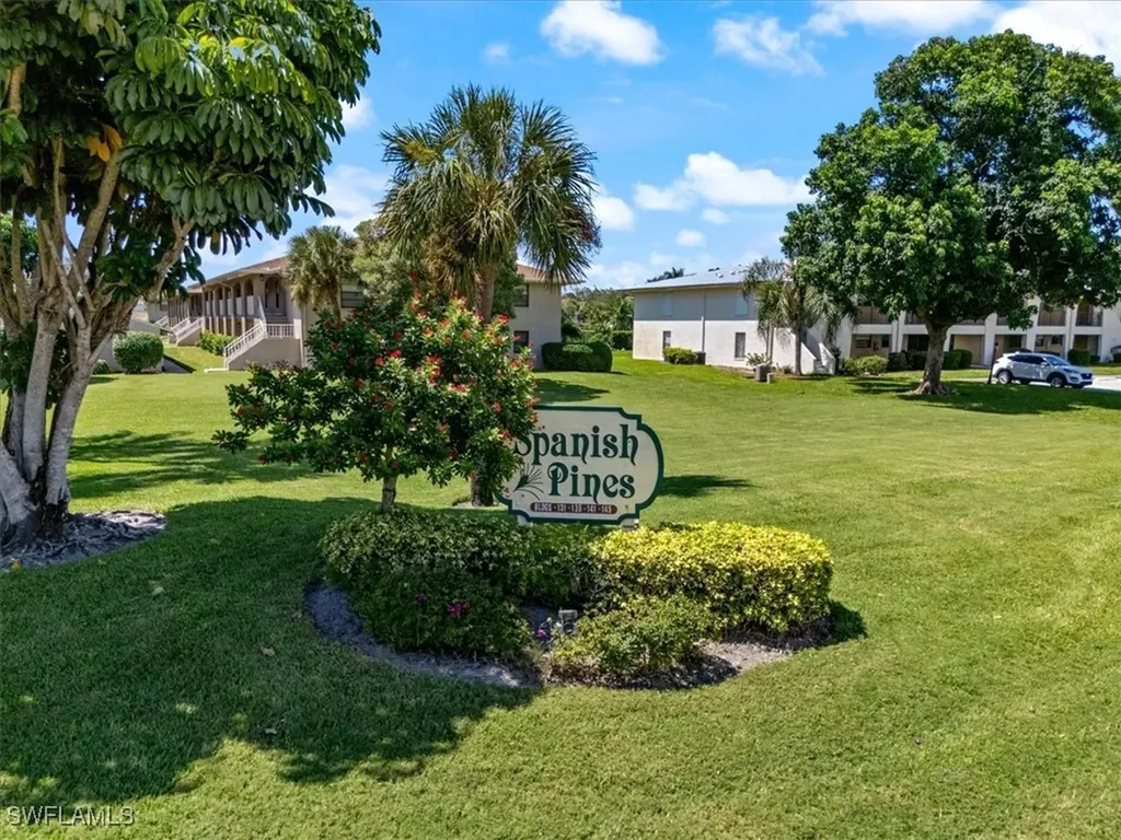 141 Cypress Way E Naples FL 34110