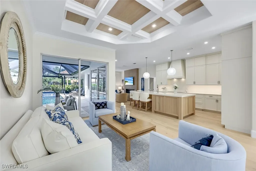 237 Charleston Court Naples FL 34110