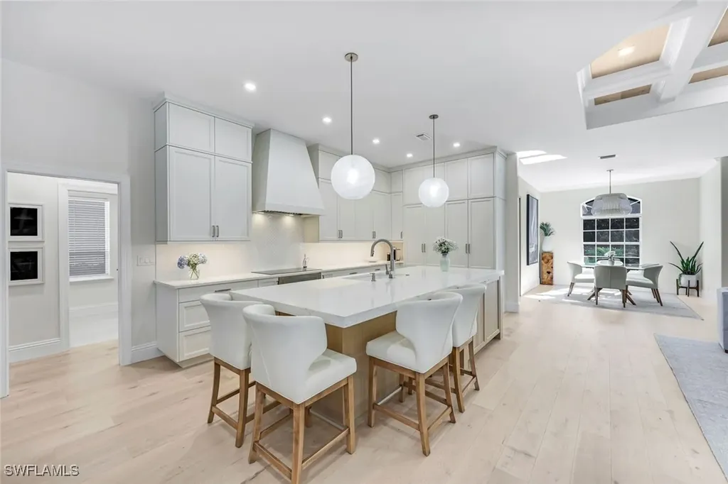 237 Charleston Court Naples FL 34110