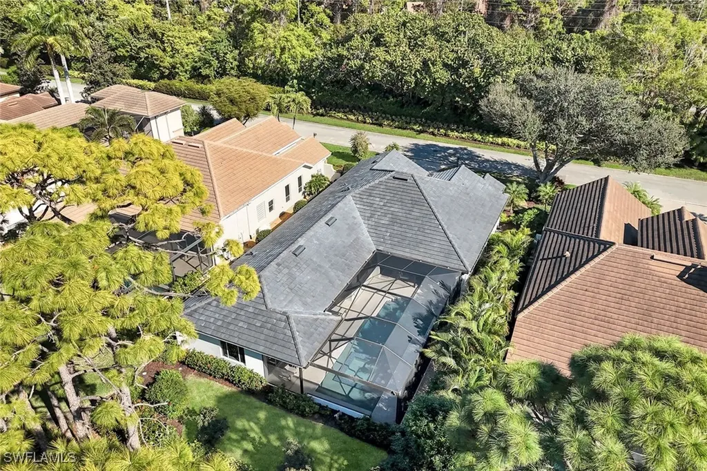 237 Charleston Court Naples FL 34110