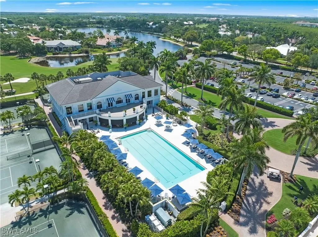 237 Charleston Court Naples FL 34110