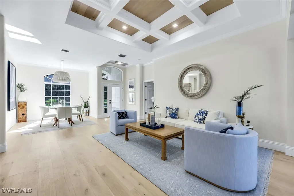 237 Charleston Court Naples FL 34110