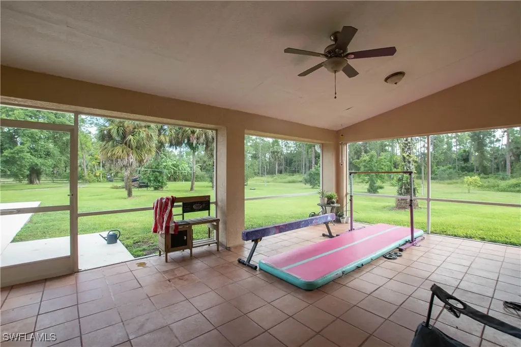 1333 20th Avenue NE Naples FL 34120