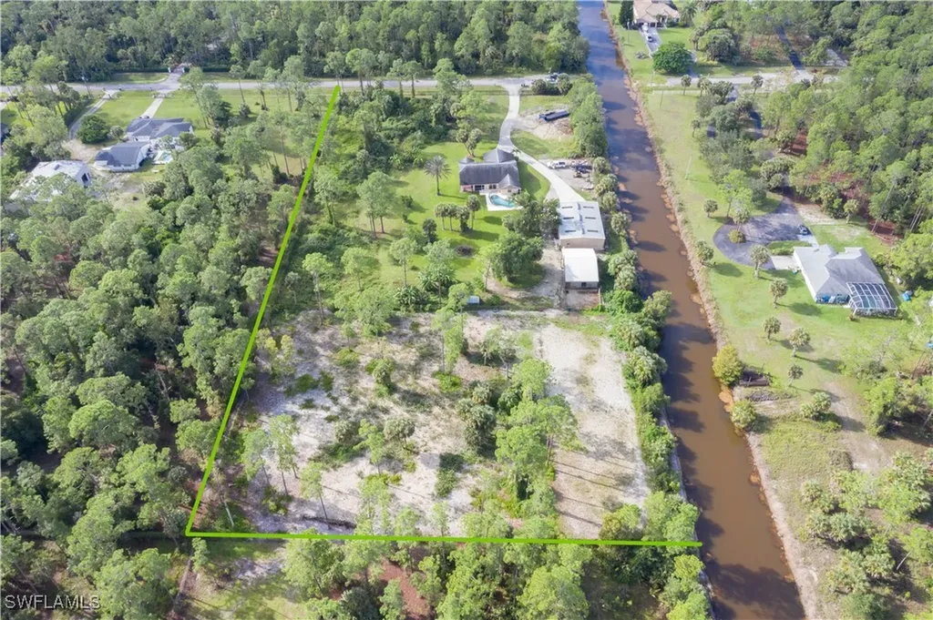 1333 20th Avenue NE Naples FL 34120