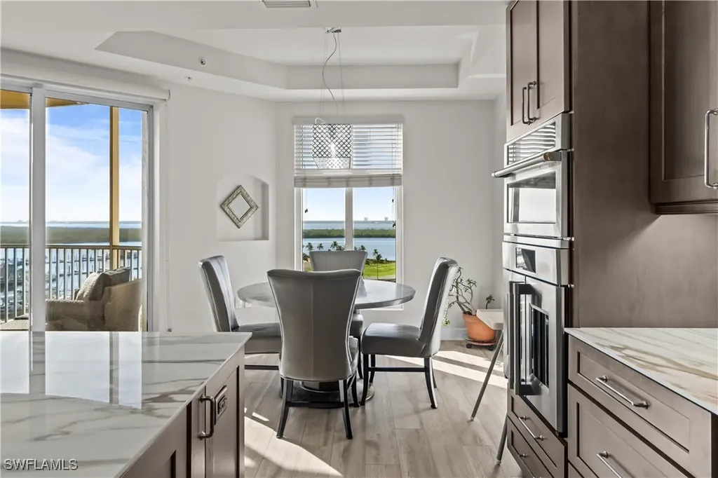 6061 Silver King Boulevard Cape Coral FL 33914