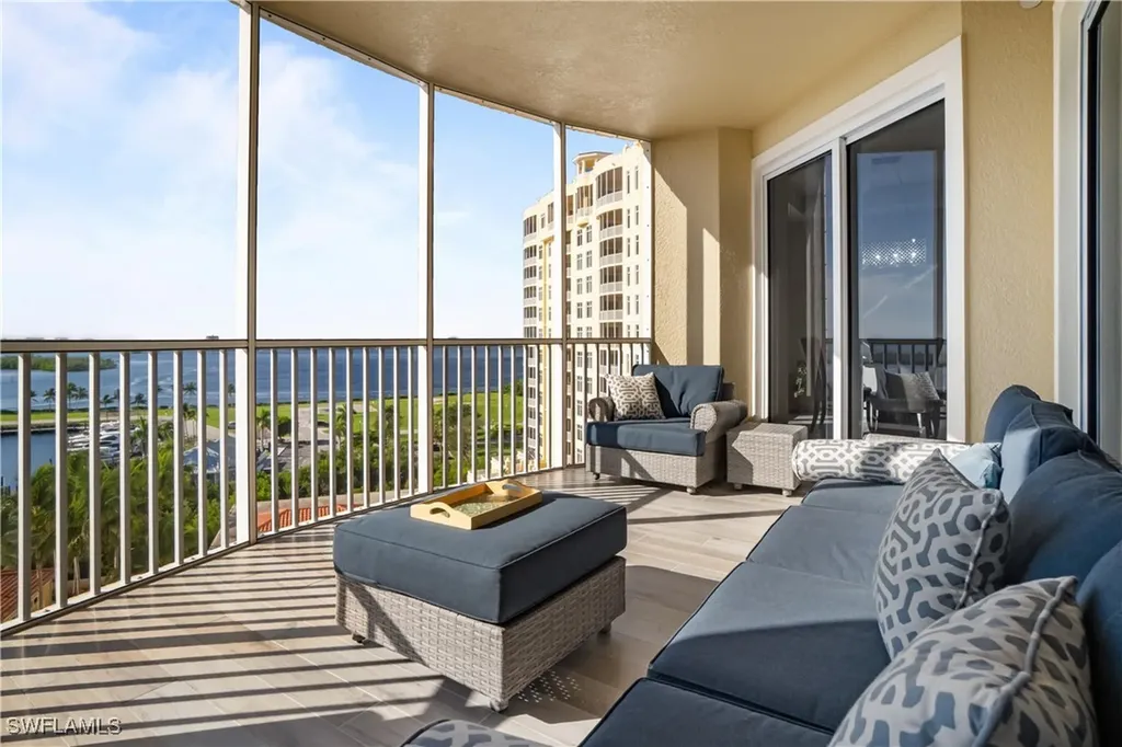 6061 Silver King Boulevard Cape Coral FL 33914