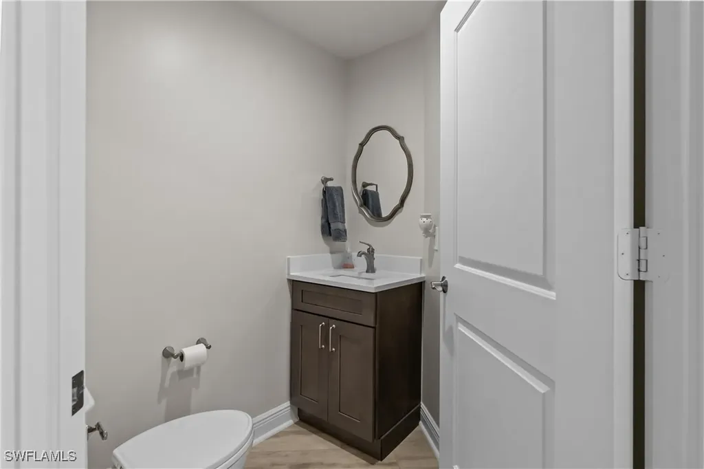 6061 Silver King Boulevard Cape Coral FL 33914