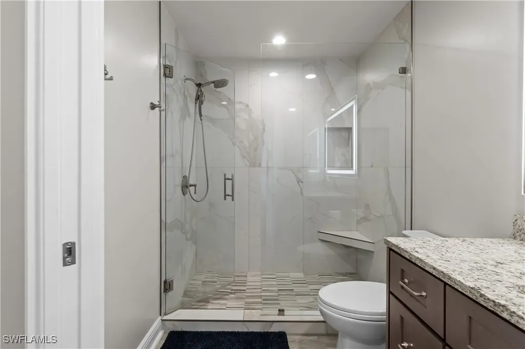 6061 Silver King Boulevard Cape Coral FL 33914