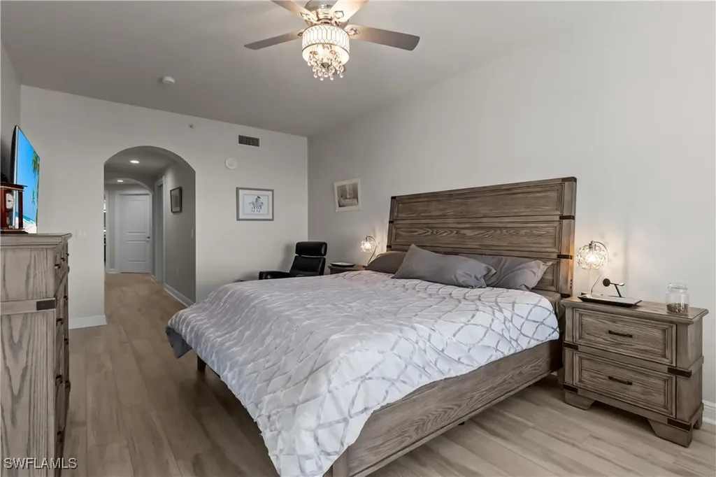 6061 Silver King Boulevard Cape Coral FL 33914