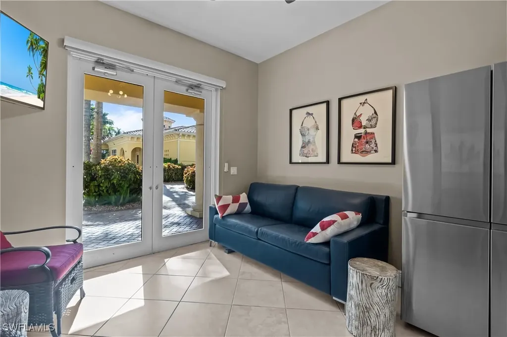 6061 Silver King Boulevard Cape Coral FL 33914