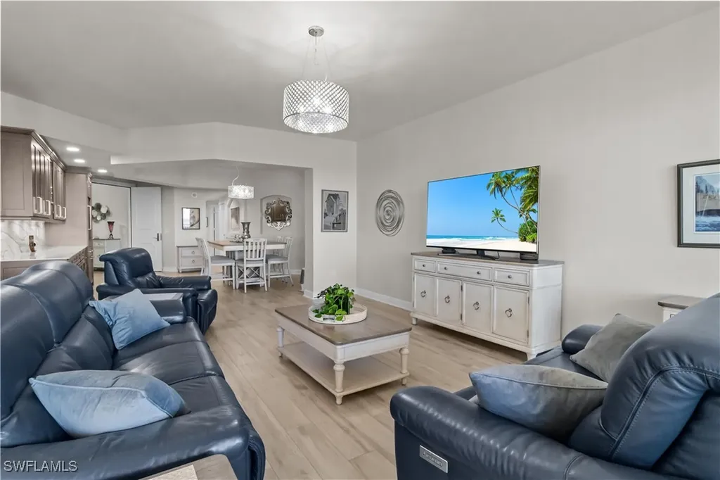 6061 Silver King Boulevard Cape Coral FL 33914