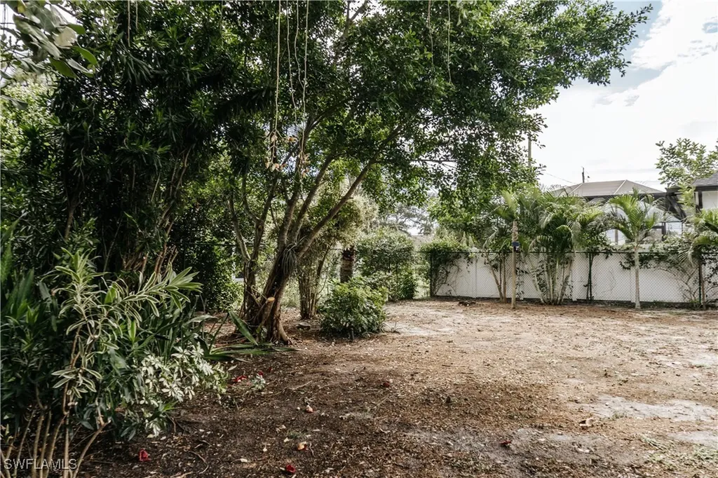 174 2nd Street Bonita Springs FL 34134