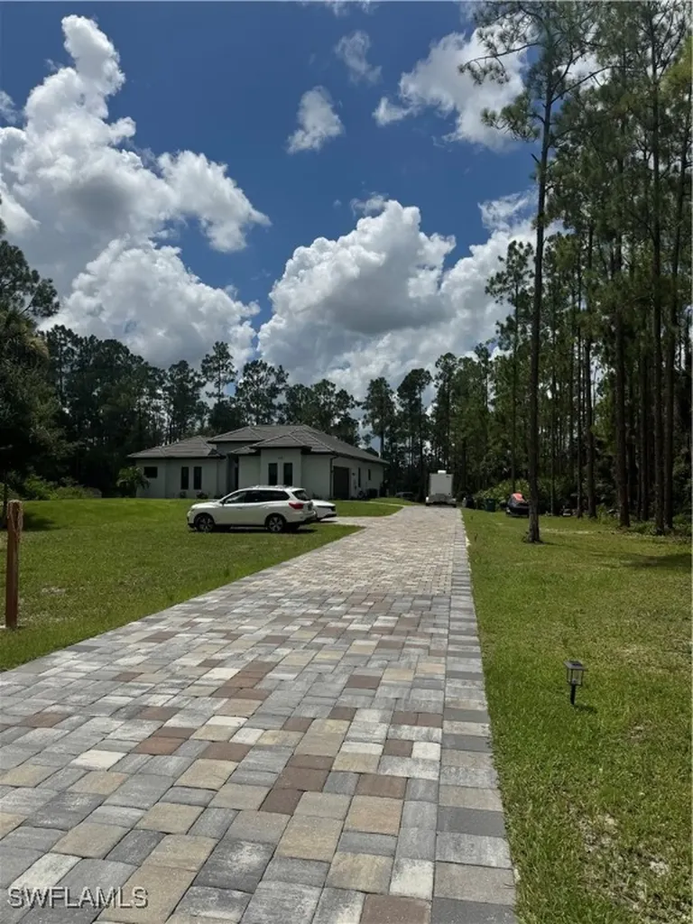 1412 22nd Avenue NE Naples FL 34120