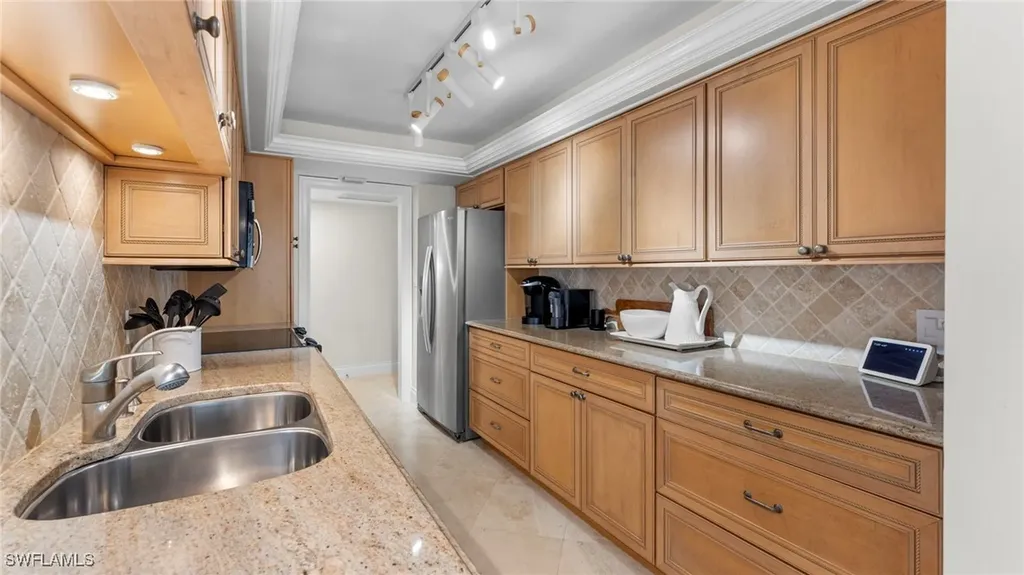 4005 Gulf Shore Boulevard N Naples FL 34103