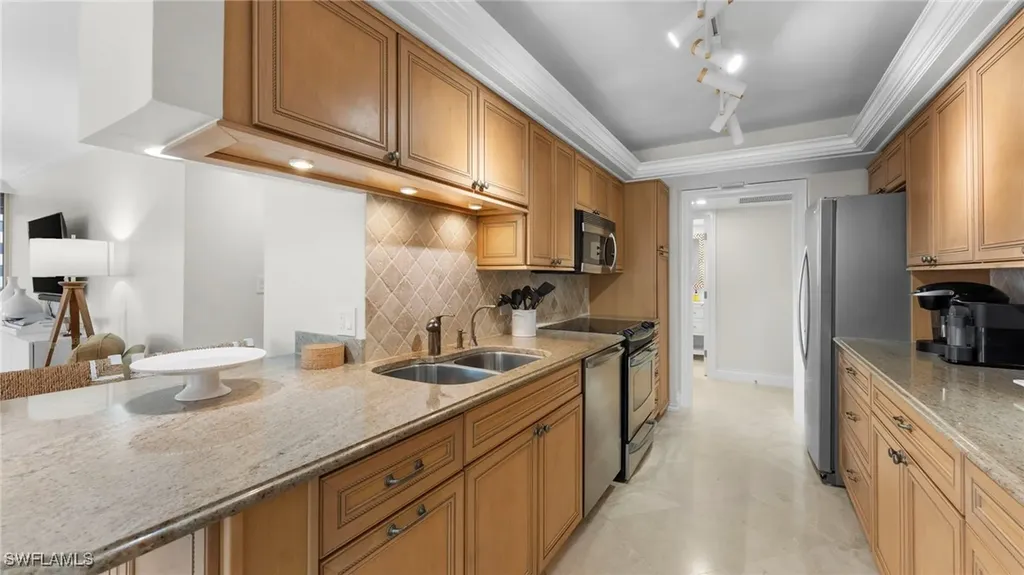 4005 Gulf Shore Boulevard N Naples FL 34103