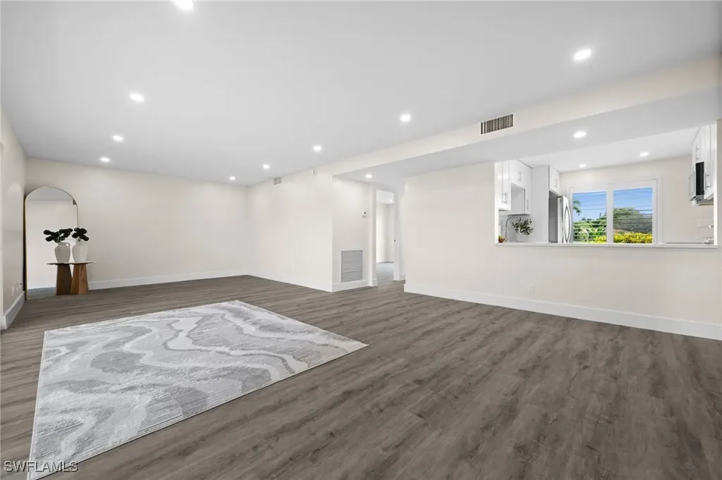 378 Palm Drive Naples FL 34112