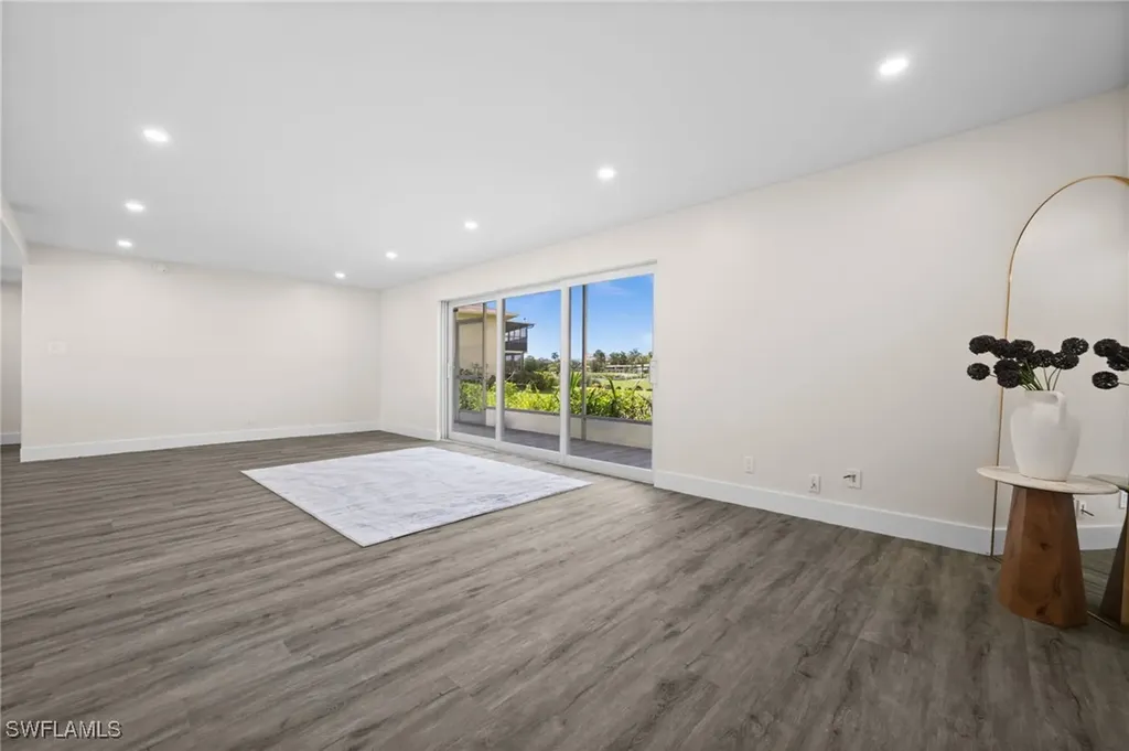 378 Palm Drive Naples FL 34112