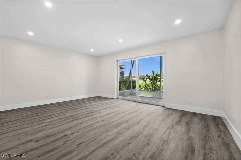 378 Palm Drive Naples FL 34112