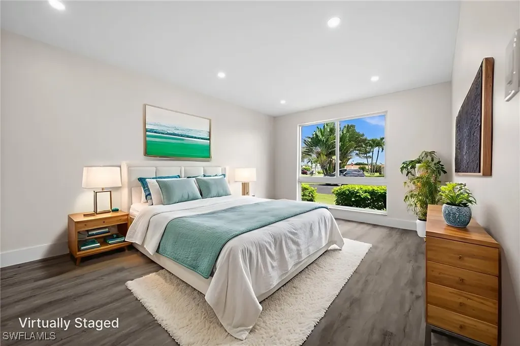 378 Palm Drive Naples FL 34112