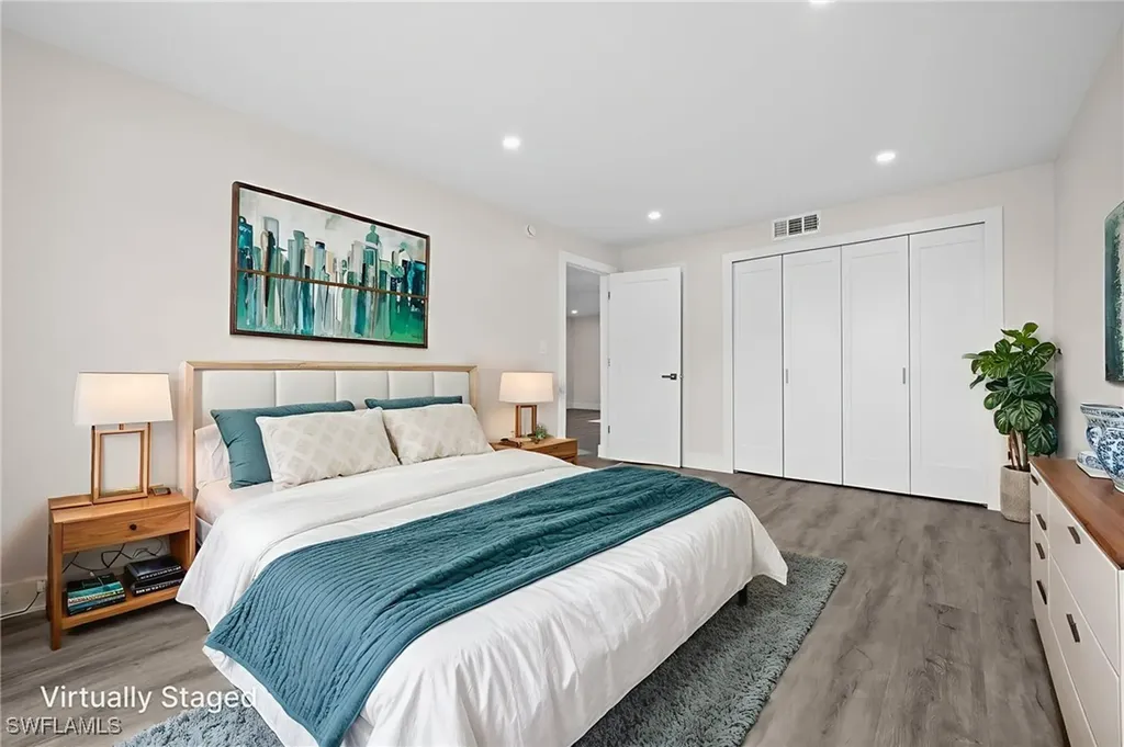 378 Palm Drive Naples FL 34112