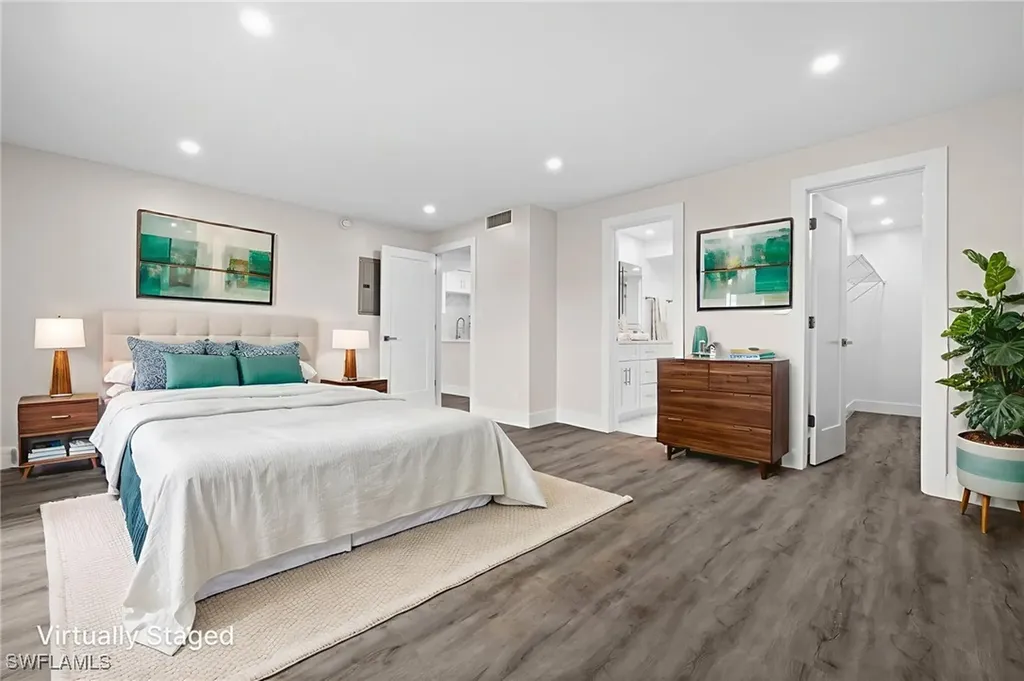 378 Palm Drive Naples FL 34112