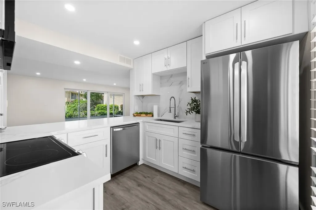 378 Palm Drive Naples FL 34112