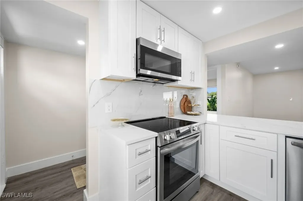 378 Palm Drive Naples FL 34112