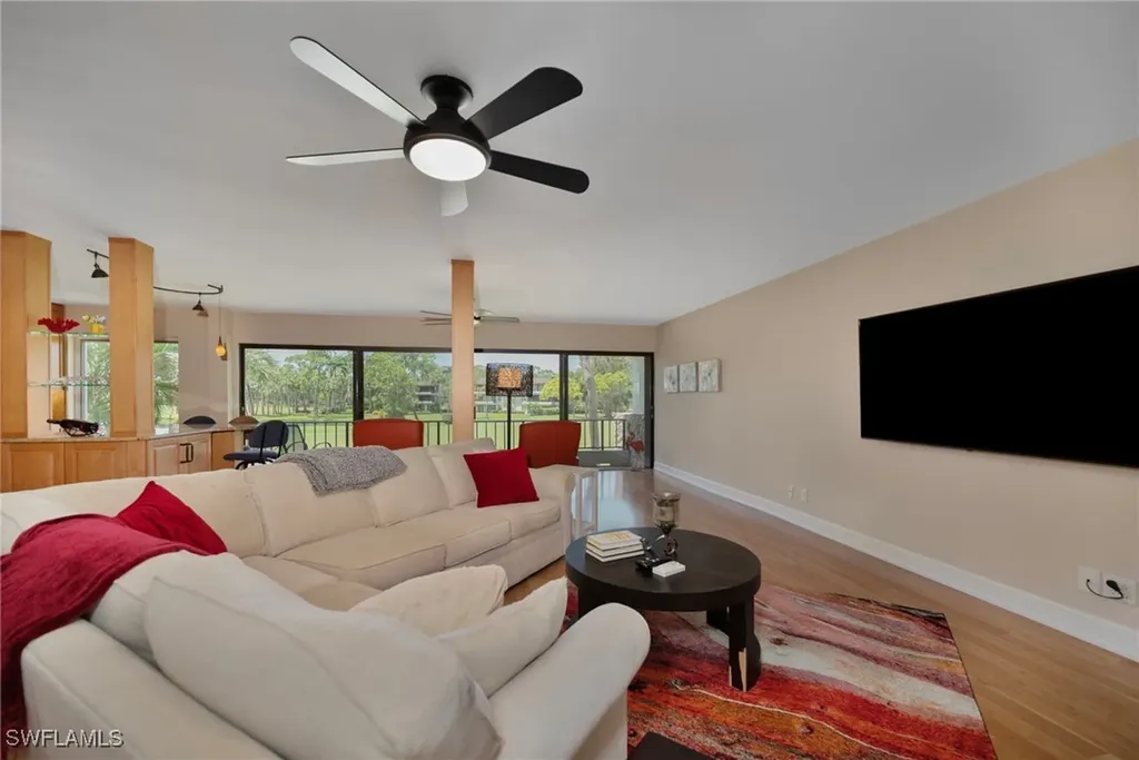 104 Clubhouse Drive Naples FL 34105