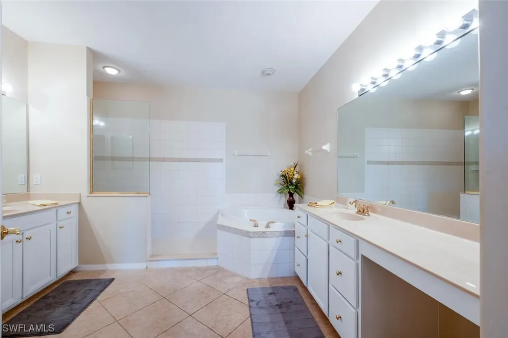 4630 Winged Foot Court Naples FL 34112