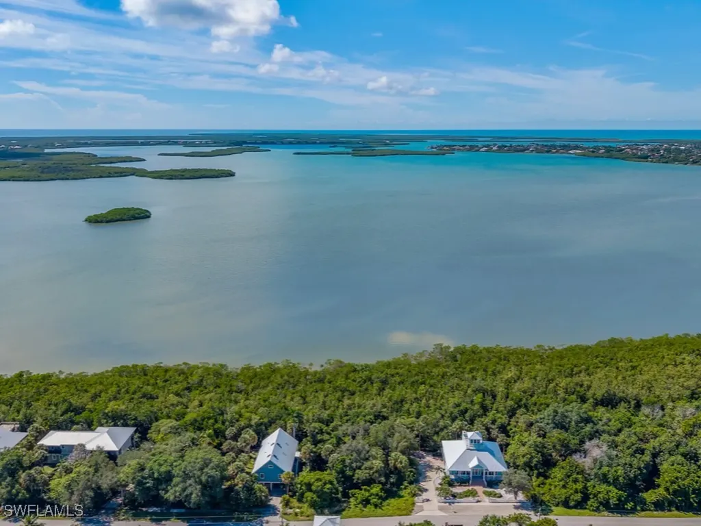 1989 Sheffield Avenue Marco Island FL 34145