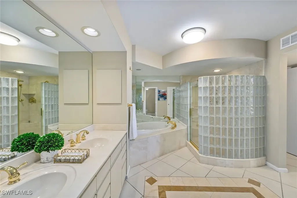 4401 Gulf Shore Boulevard N Naples FL 34103