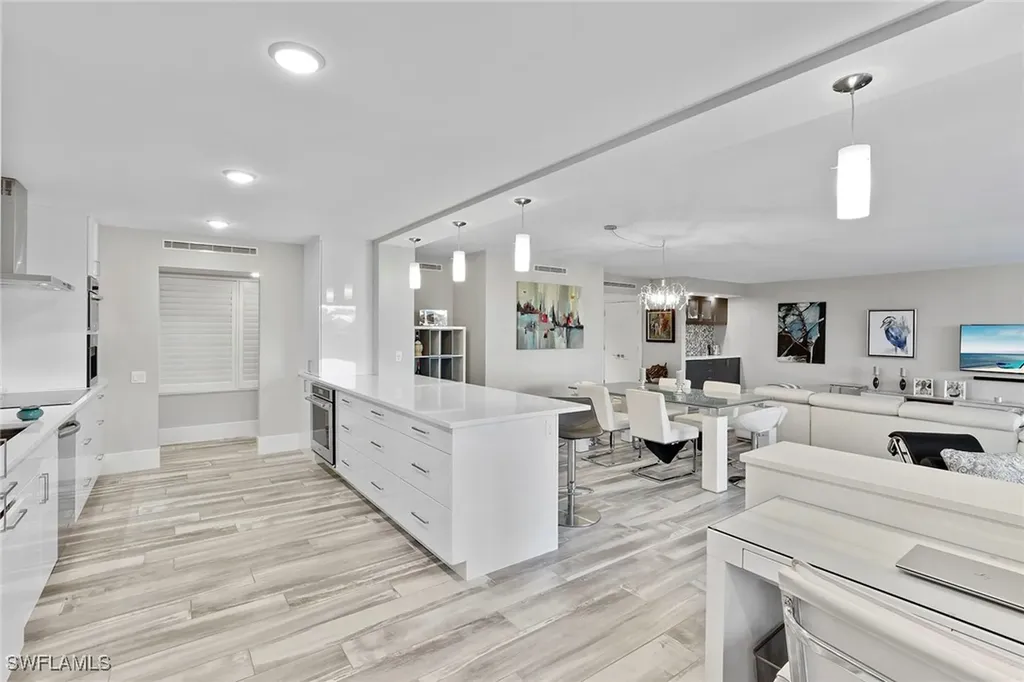 4401 Gulf Shore Boulevard N Naples FL 34103