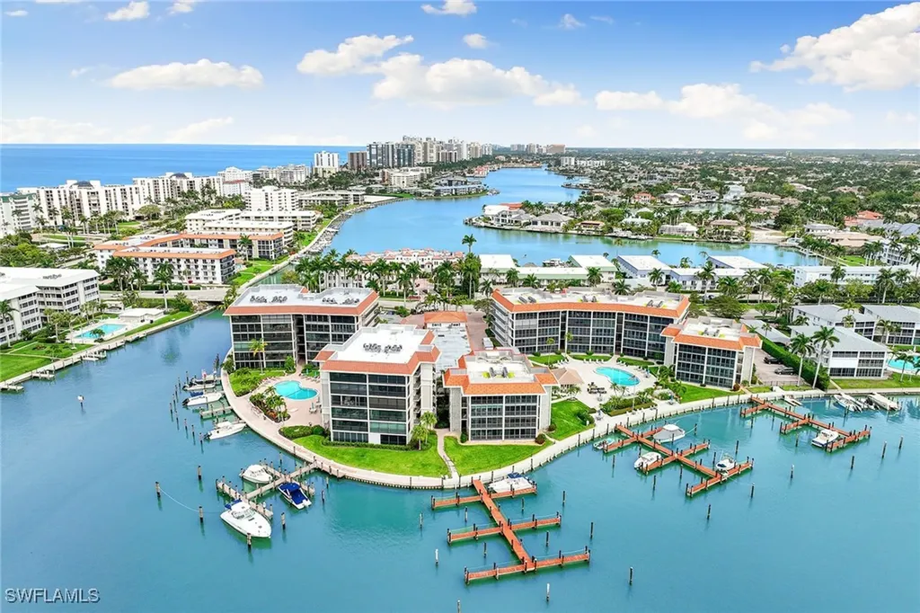 222 Harbour Drive Naples FL 34103