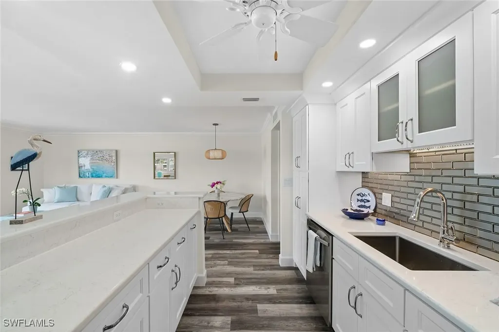 222 Harbour Drive Naples FL 34103