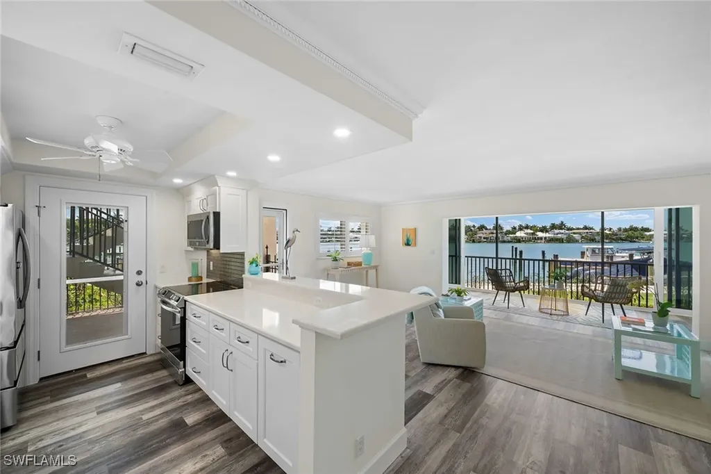 222 Harbour Drive Naples FL 34103