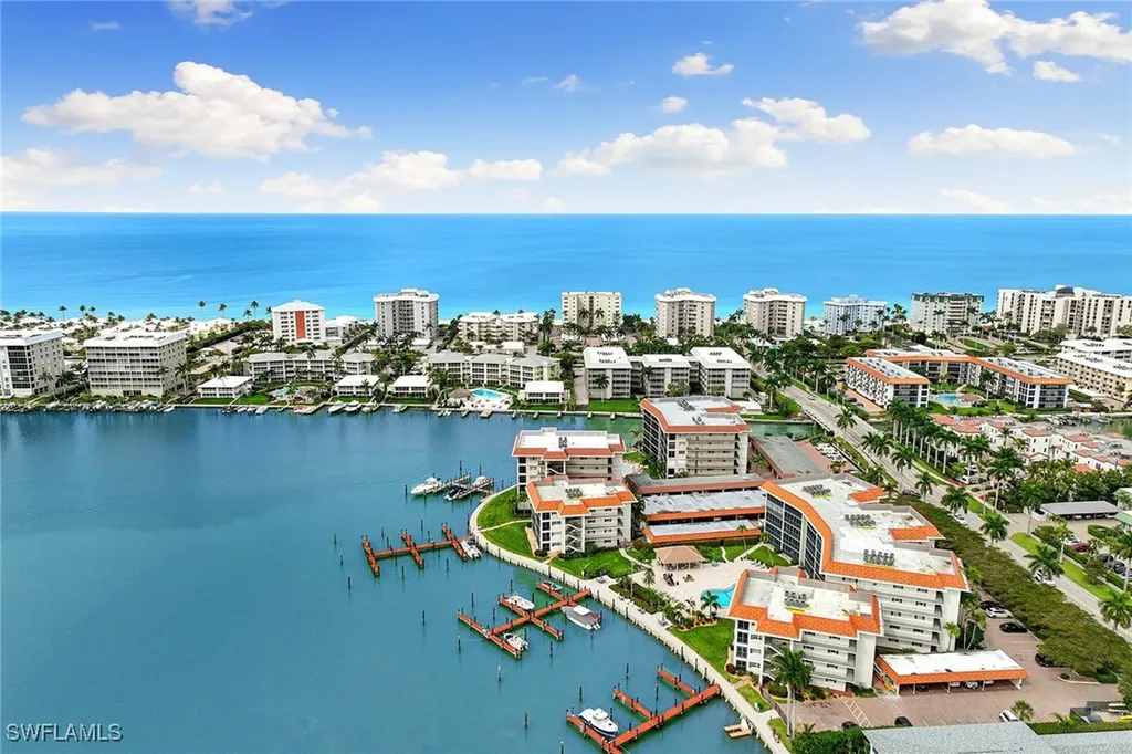 222 Harbour Drive Naples FL 34103