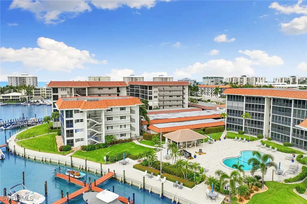 222 Harbour Drive Naples FL 34103