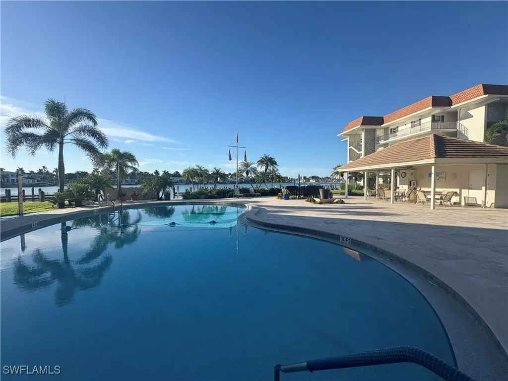 222 Harbour Drive Naples FL 34103